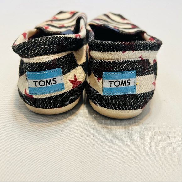 Patriotic Toms - Picture 2 of 7